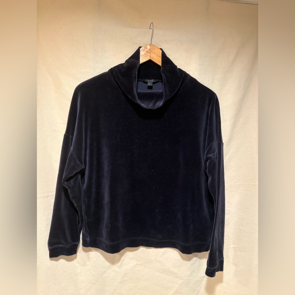 COS cotton velour navy blue knit top